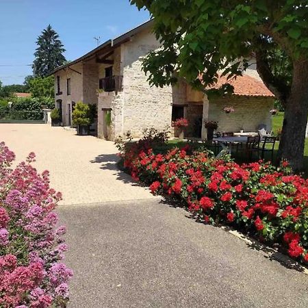 Maison Neuve Tout Confort, Deux Chambres Saint-Martin-du-Mont エクステリア 写真